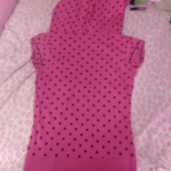 Cute 3 pc Girl’s shortsleeved hoodies! - Picture 7 of 7